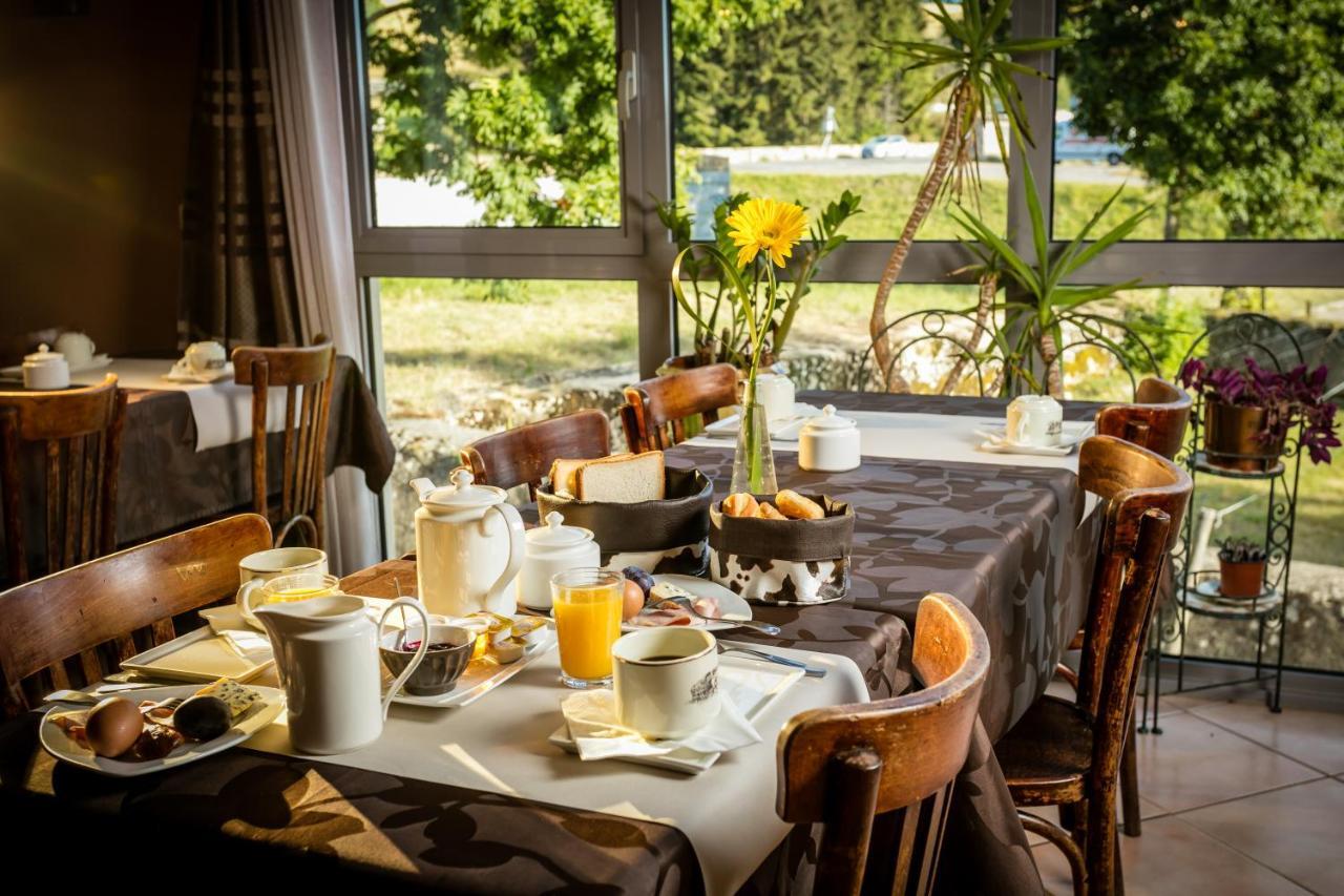 Hotel Restaurant De La Poste Et La Grange Detente, Espace Bien-Etre Châteauneuf-de-Randon Exteriér fotografie