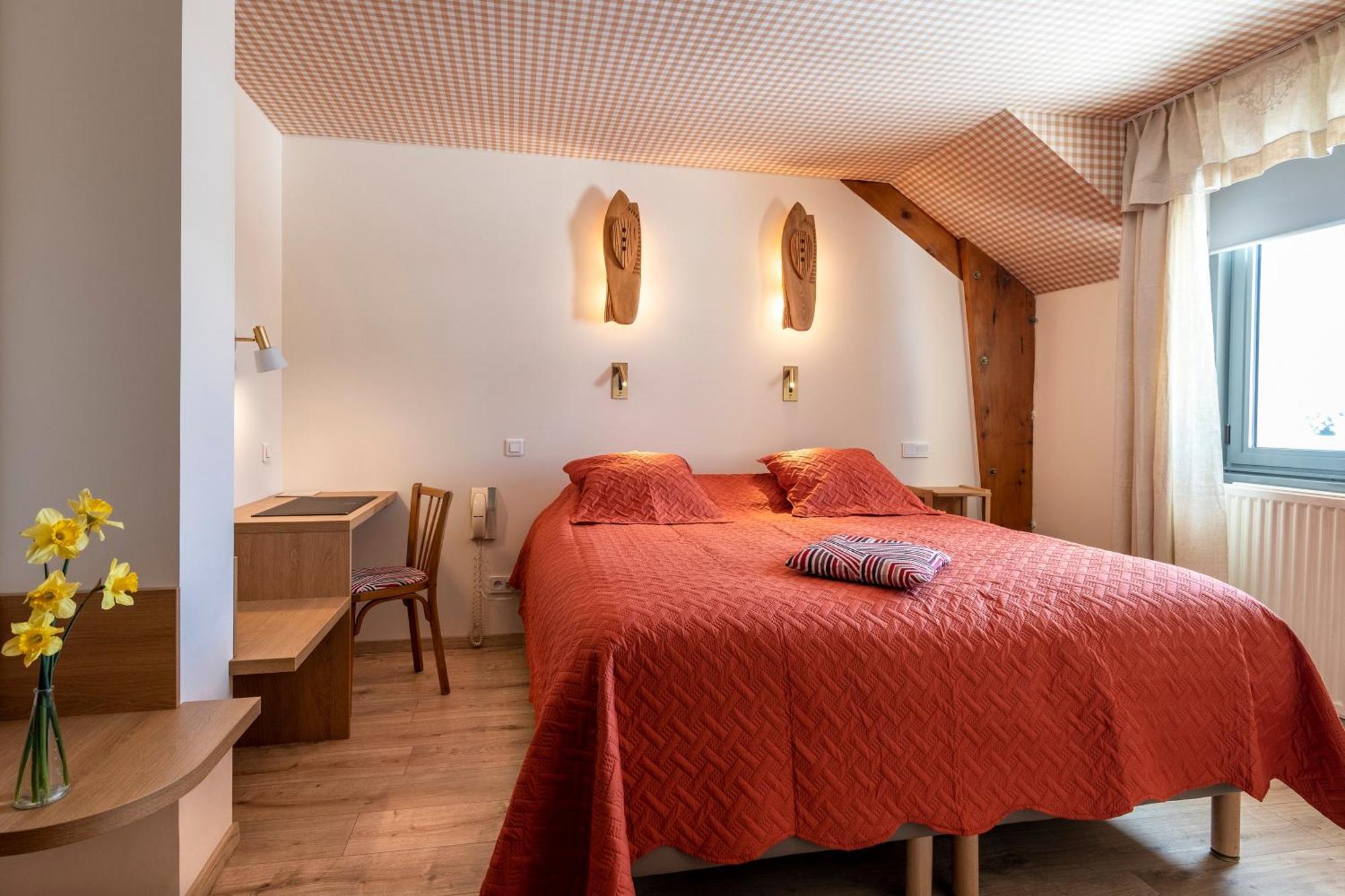 Hotel Restaurant De La Poste Et La Grange Detente, Espace Bien-Etre Châteauneuf-de-Randon Pokoj fotografie