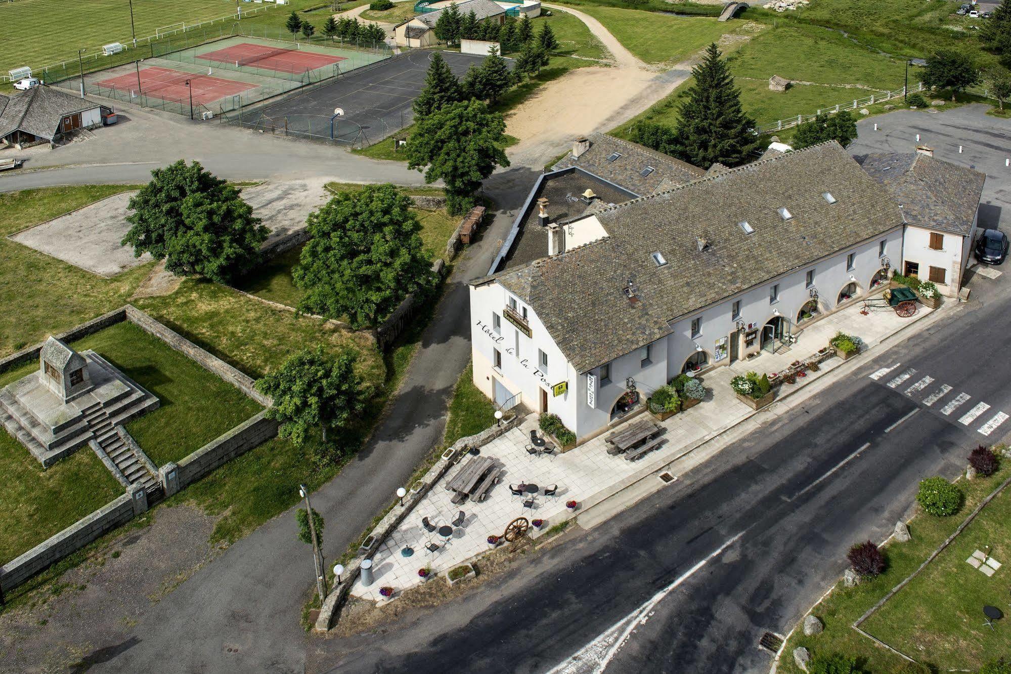 Hotel Restaurant De La Poste Et La Grange Detente, Espace Bien-Etre Châteauneuf-de-Randon Exteriér fotografie
